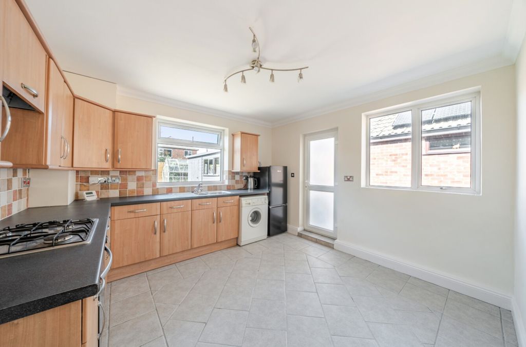 Property photo 3 of 21 1521604-18-1A0A5631Fb590