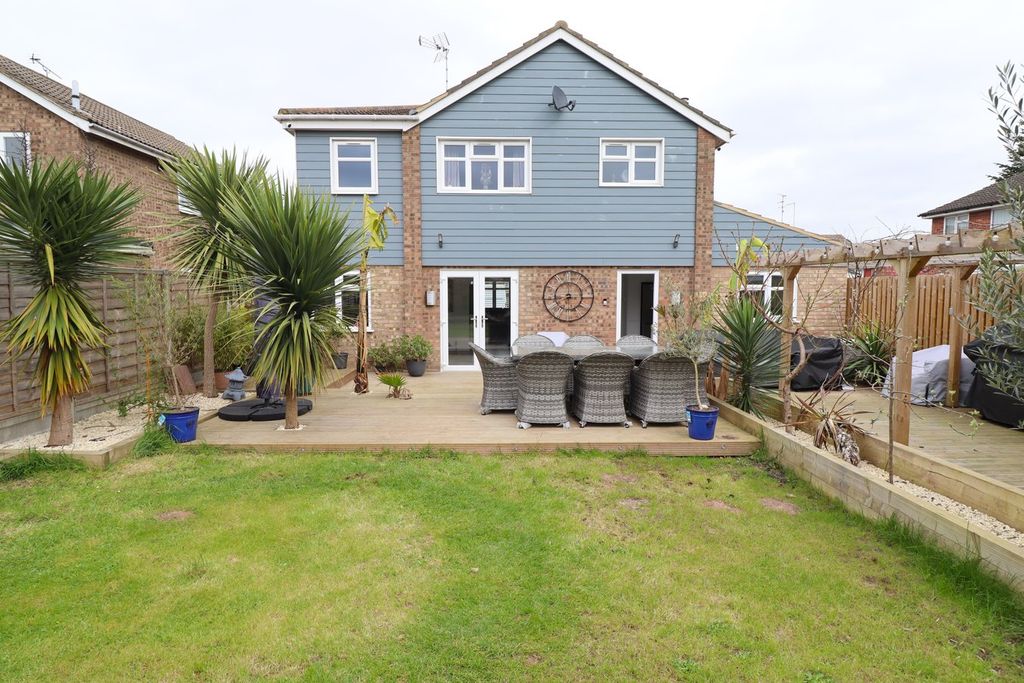 Property photo 2 of 29