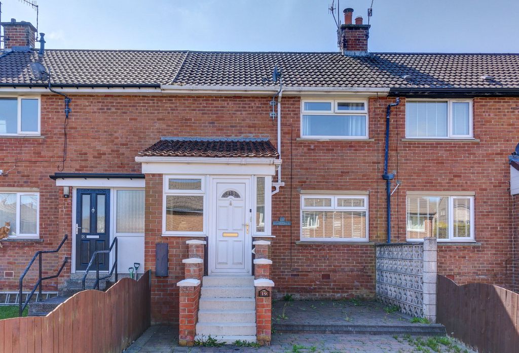 Property photo 1 of 18