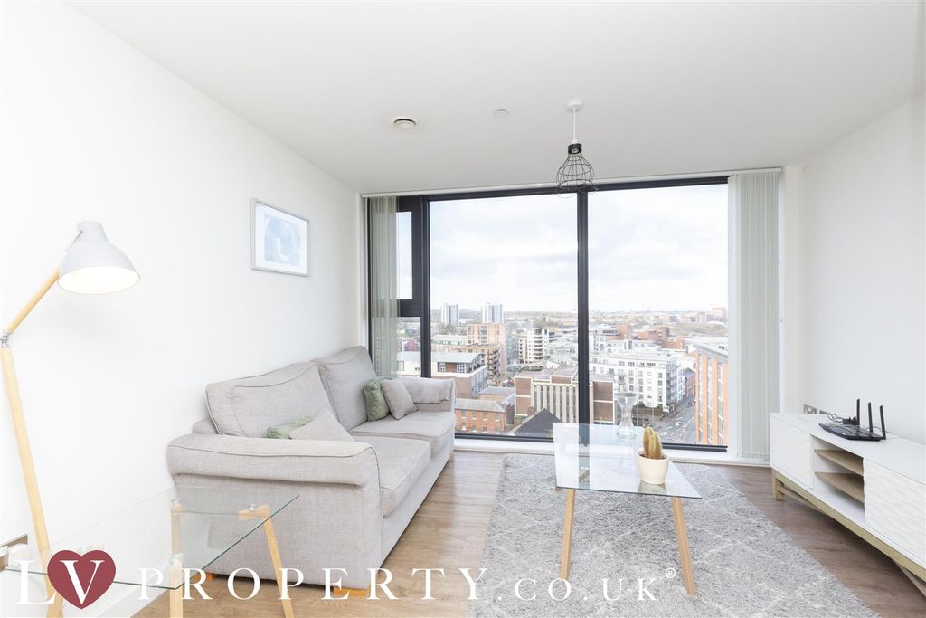 Property photo 2 of 14 N11.Jpg