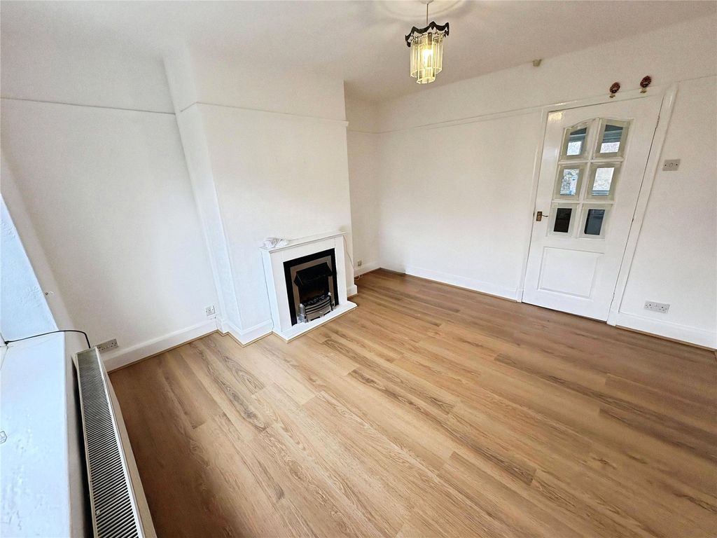 Property photo 3 of 12 Picture No. 04