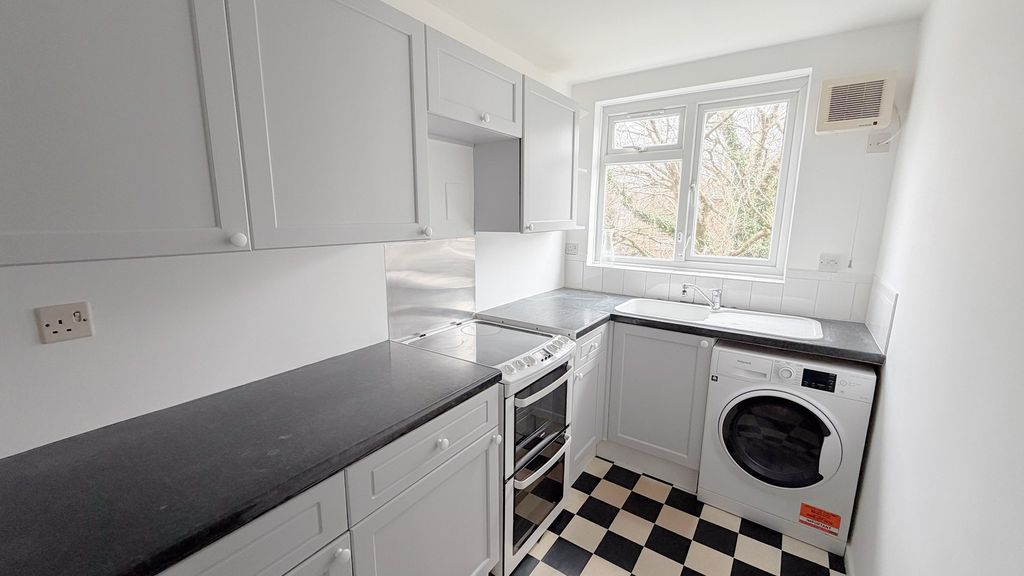 Property photo 3 of 20 Not Specified