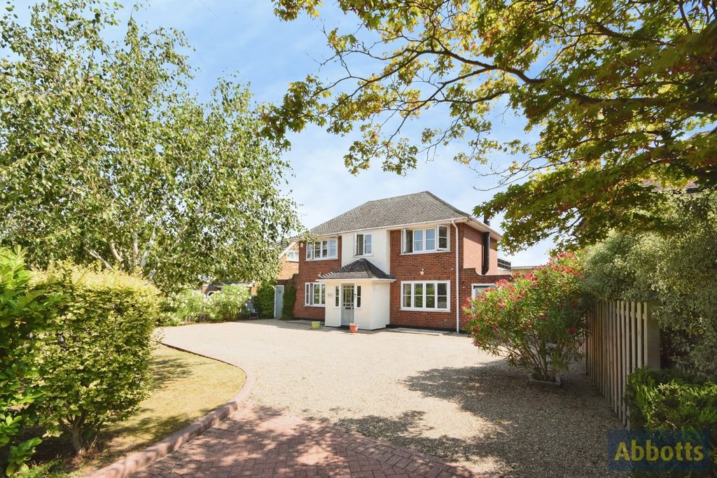 Property photo 2 of 30 Pbox-Img.Jpg