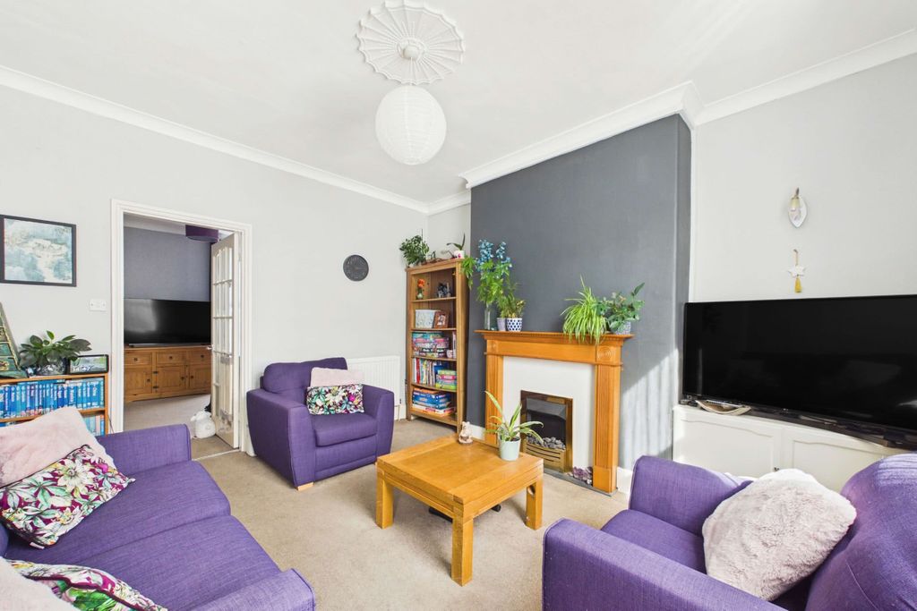 Property photo 3 of 22