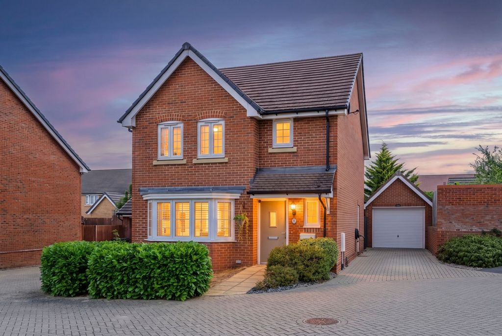 Property photo 2 of 15 Glasspool Road