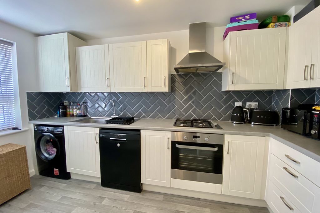 Property photo 2 of 15