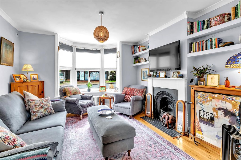 Property photo 2 of 23 Living Room .Jpg