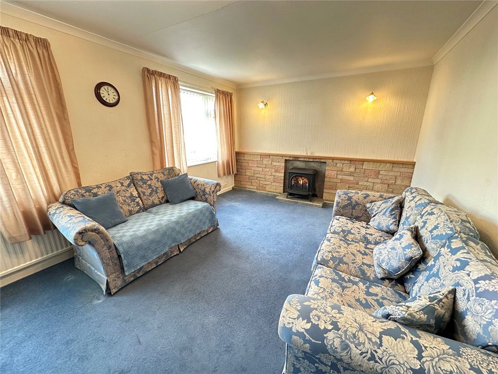 Property photo 2 of 16 Picture No. 01