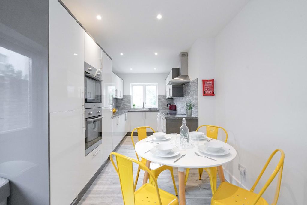 Property photo 2 of 24 Photo 21