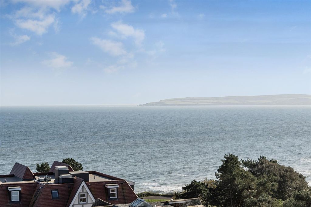 Property photo 2 of 25 1433261-4-69d5392983Bff.Jpg