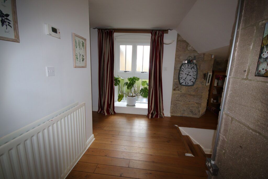 Property photo 3 of 23