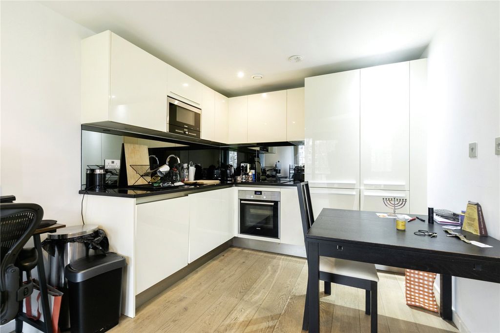 Property photo 2 of 12 Picture No. 26