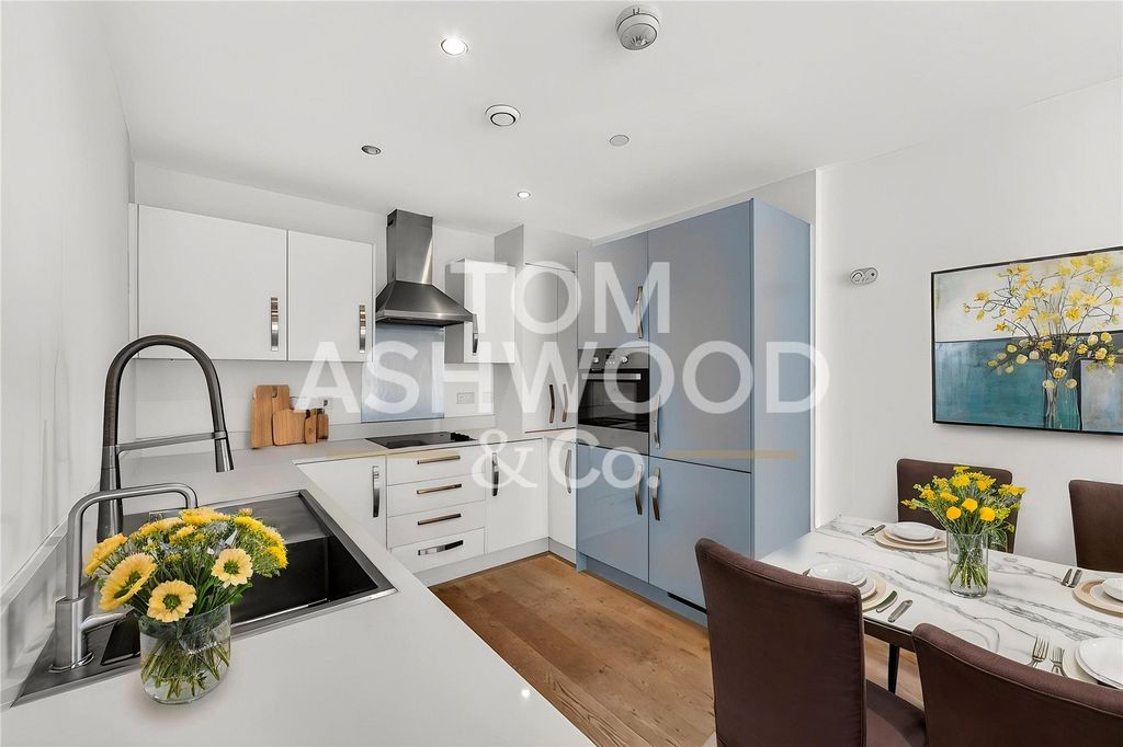 Property photo 2 of 14 Picture No. 84