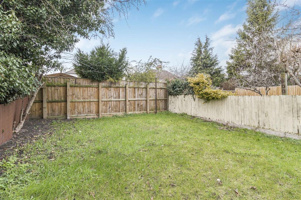 Property photo 3 of 13 15_73916.Jpg