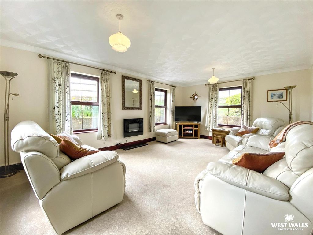 Property photo 2 of 28 Img_8268.Jpg