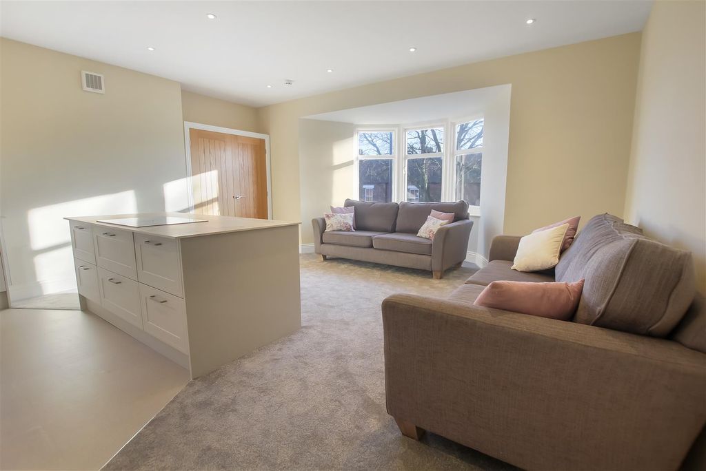 Property photo 3 of 11 Img_0049.Jpg