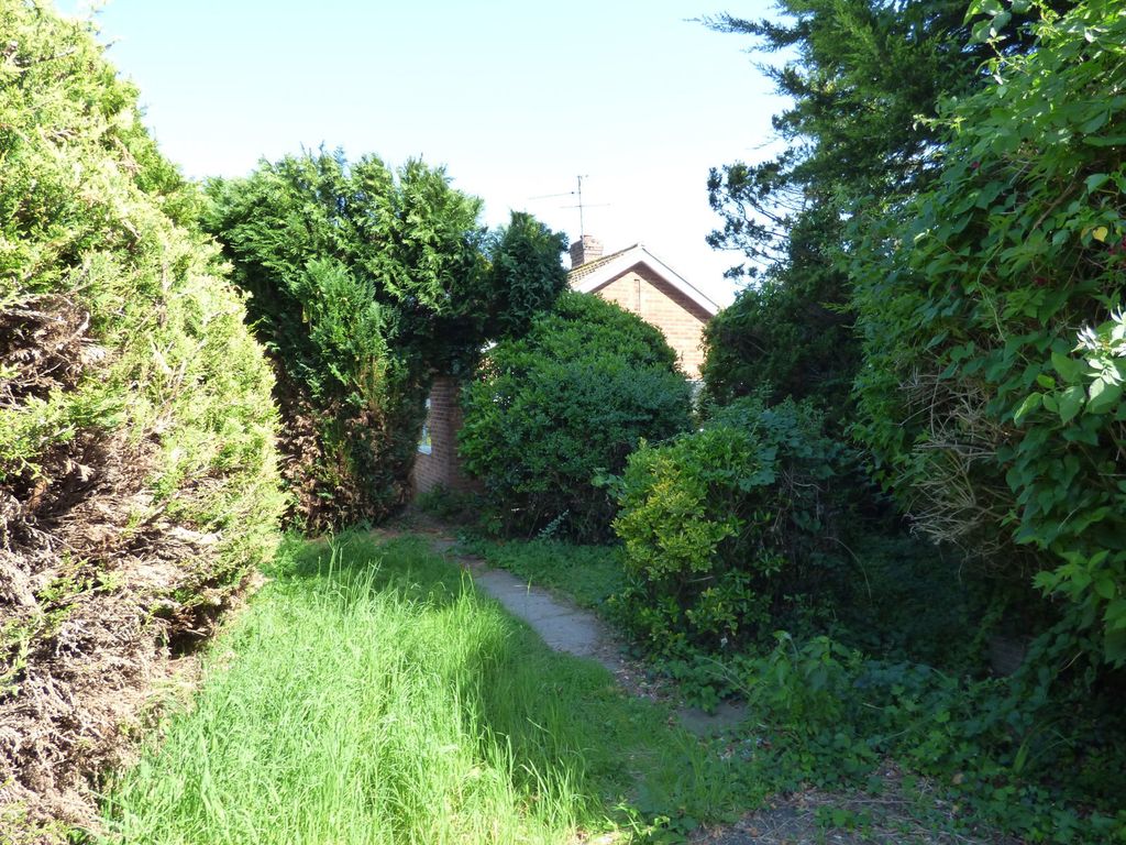 Property photo 2 of 13