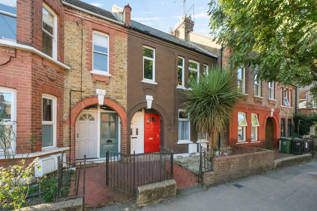 Property photo 1 of 25