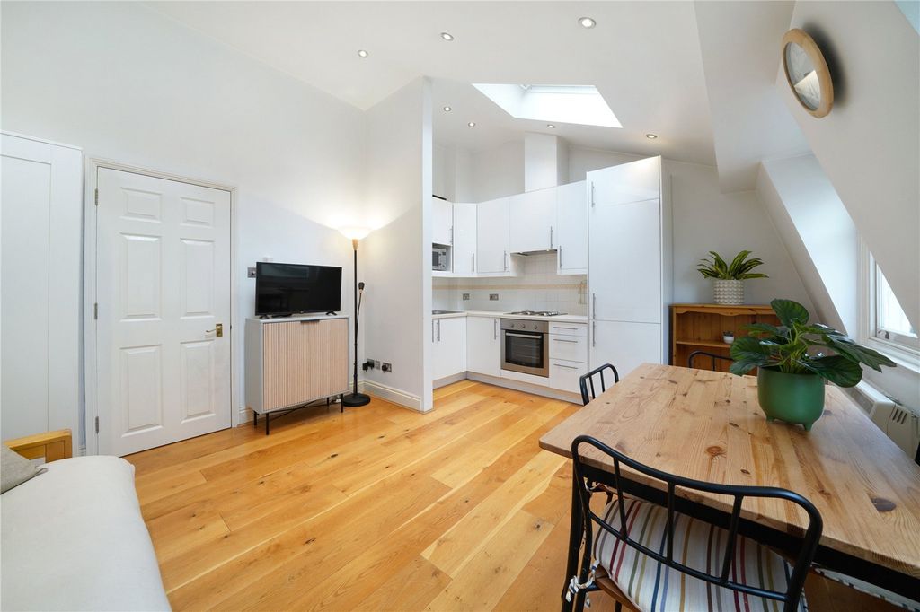 Property photo 1 of 10 Picture No. 31