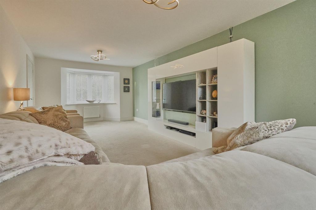 Property photo 3 of 22 Olive Cl Burbage_9.Jpg