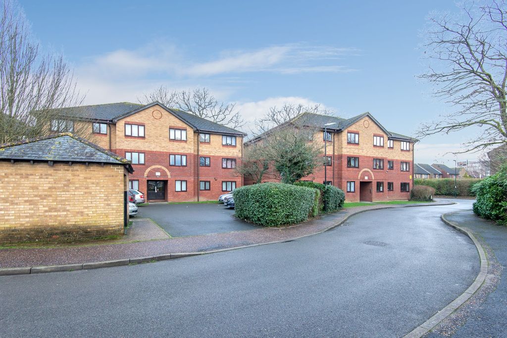 Property photo 2 of 11