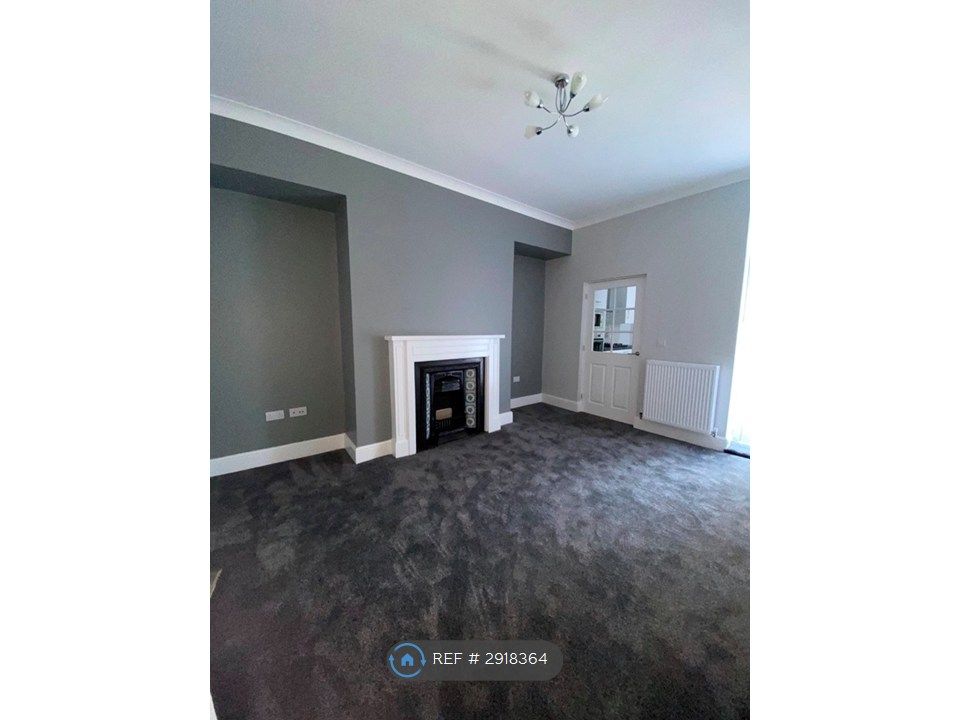 Property photo 1 of 6 Living Room