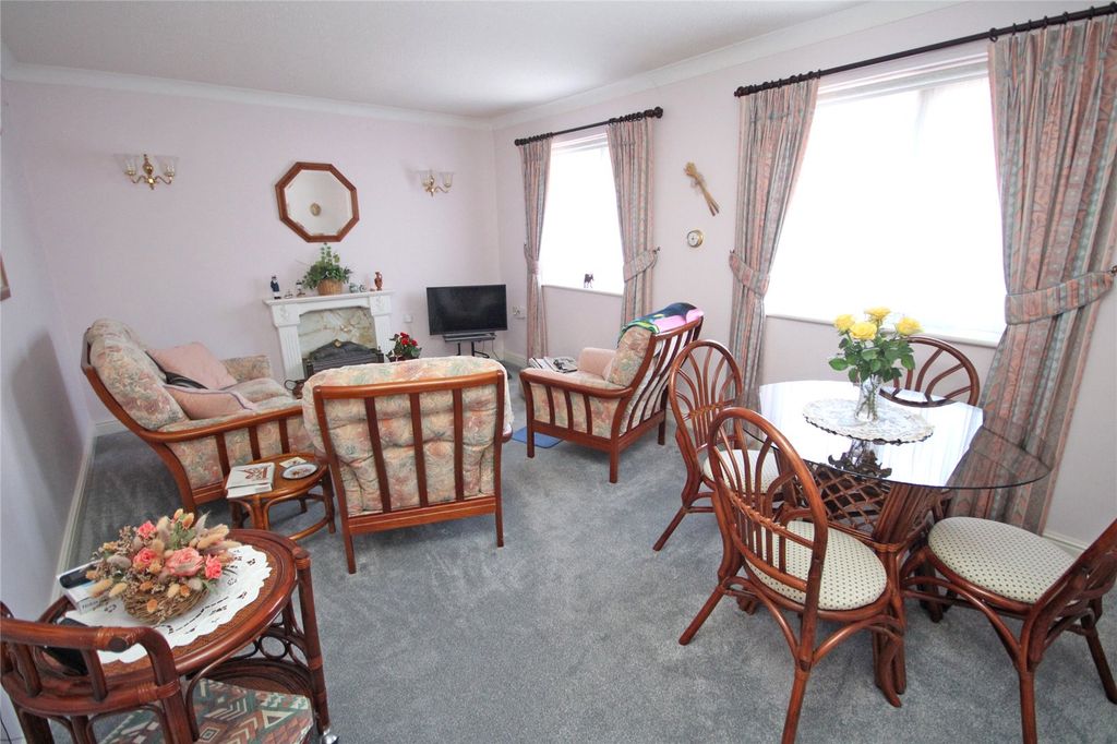 Property photo 3 of 8 Picture No. 05