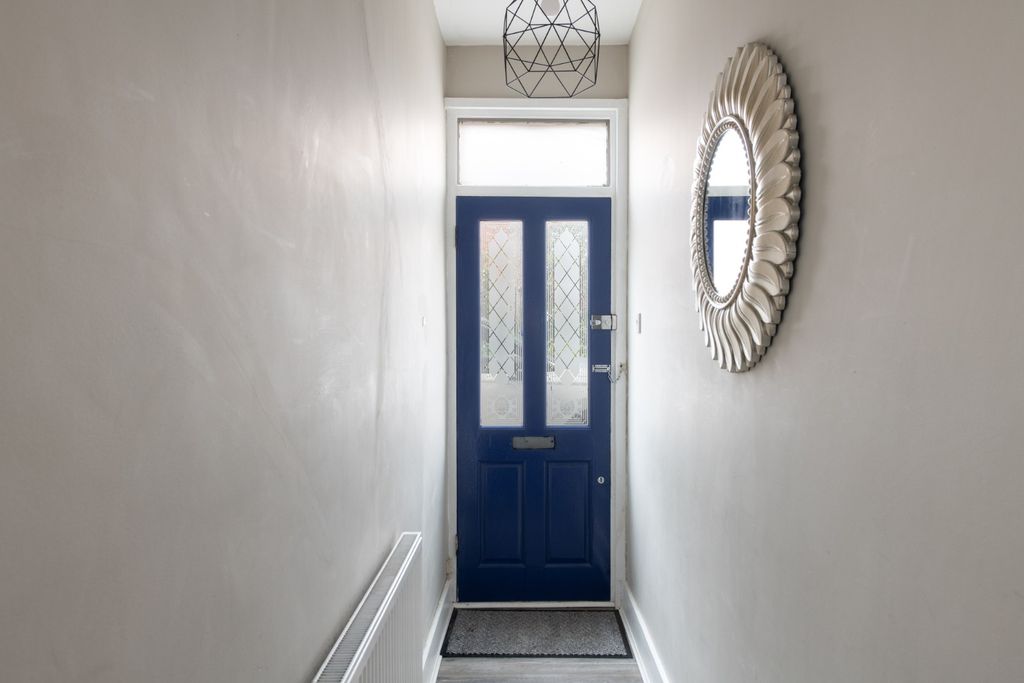 Property photo 2 of 21 2062341