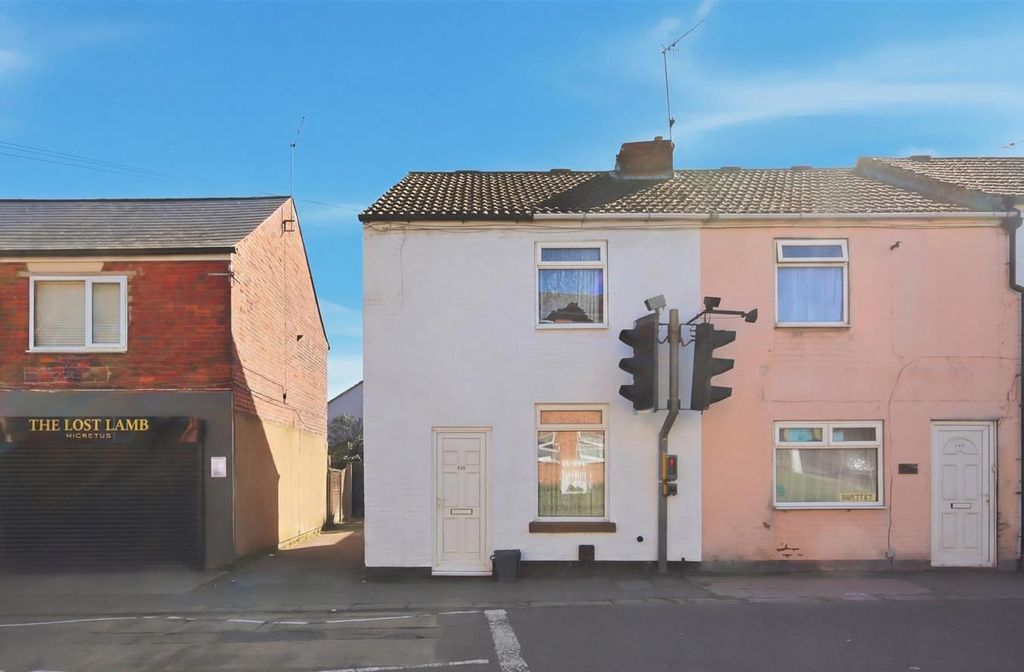 Property photo 1 of 13 Front