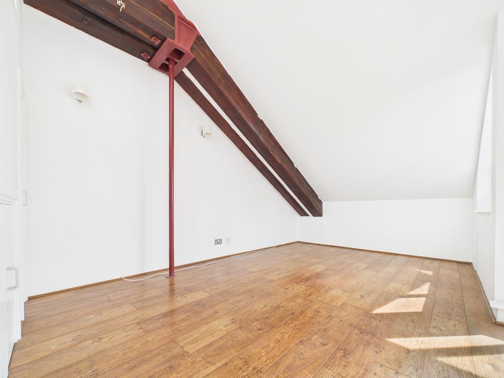 Property photo 2 of 16 Photo 17