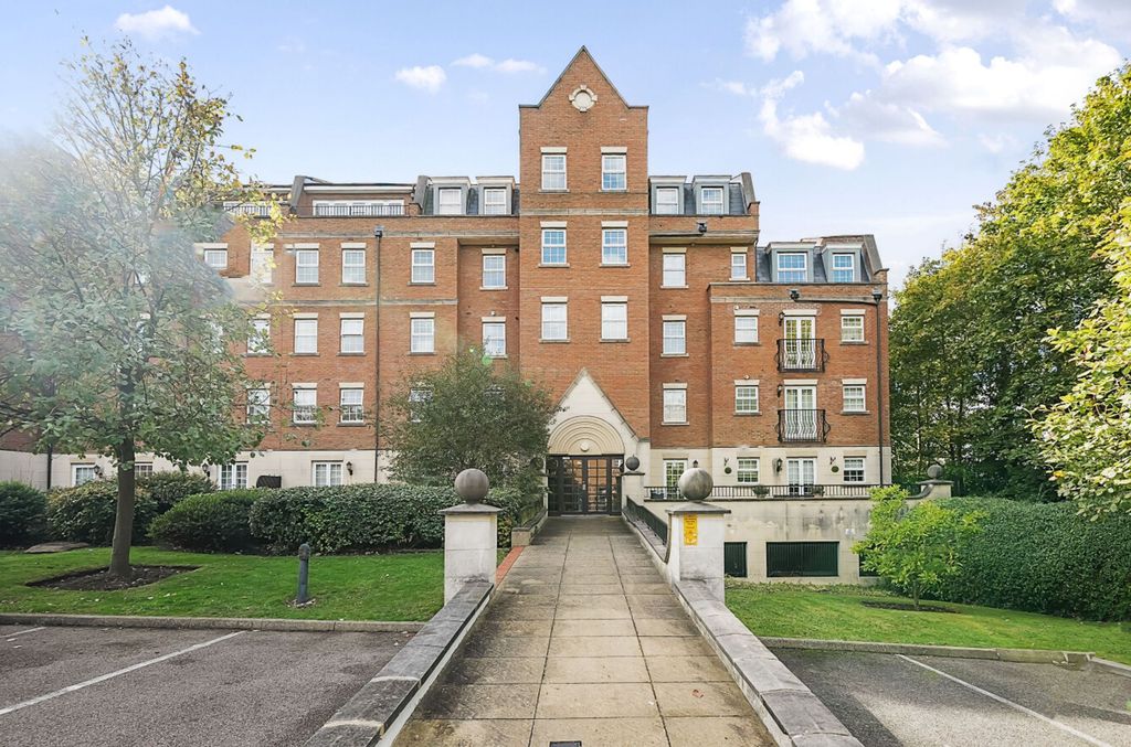 Property photo 2 of 12