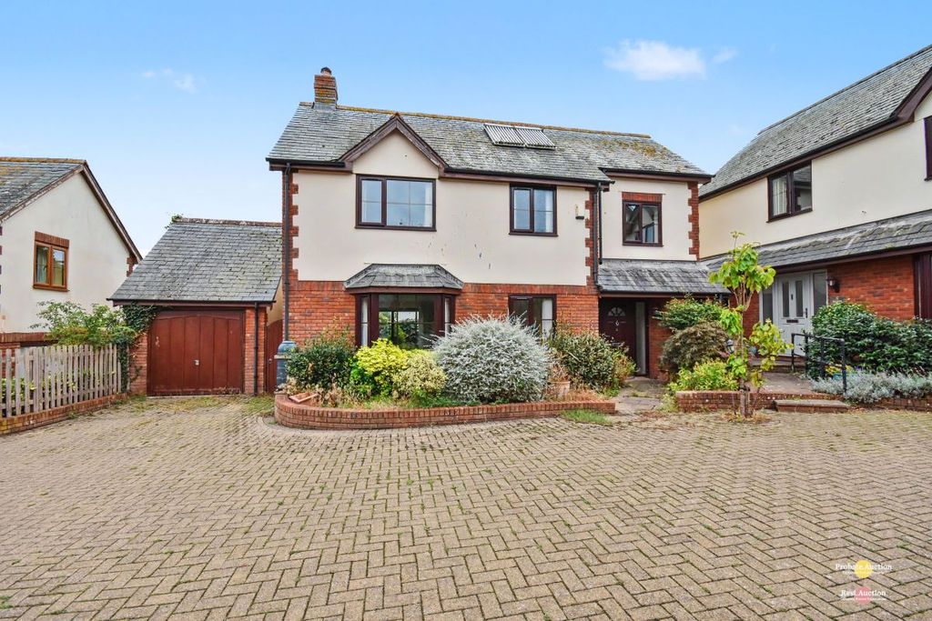 Property photo 1 of 16