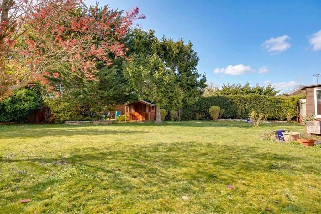 Property photo 2 of 11