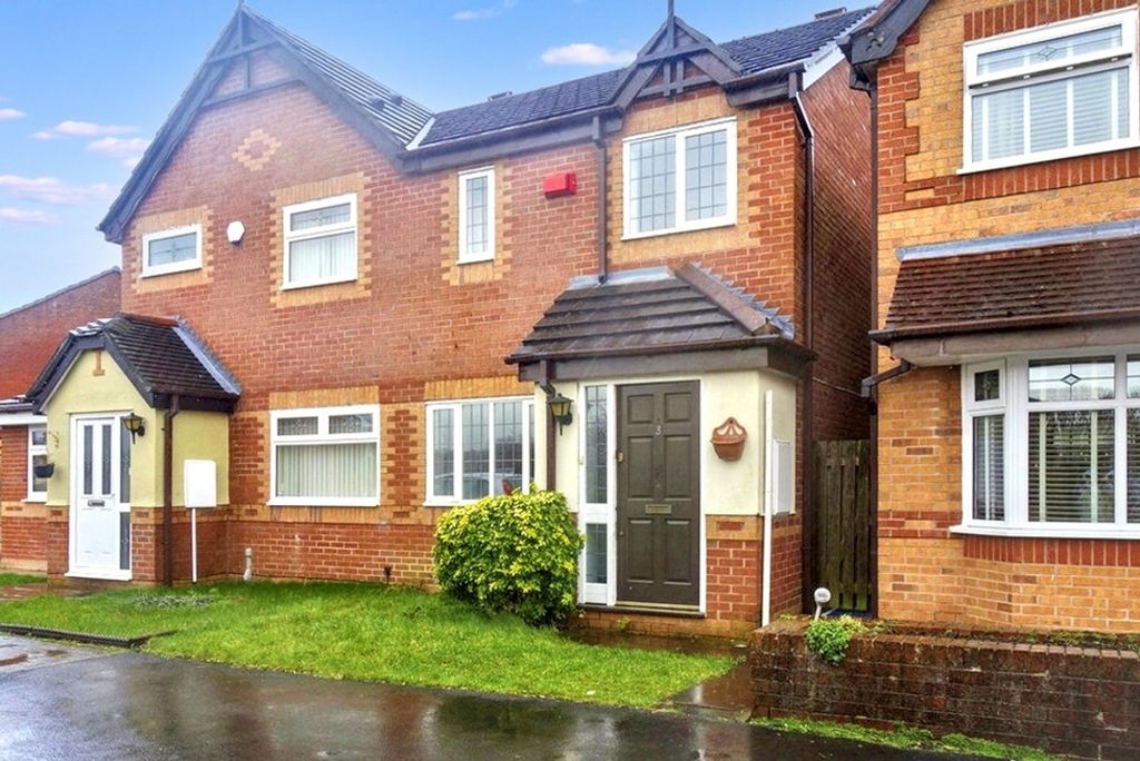 Property photo 1 of 8