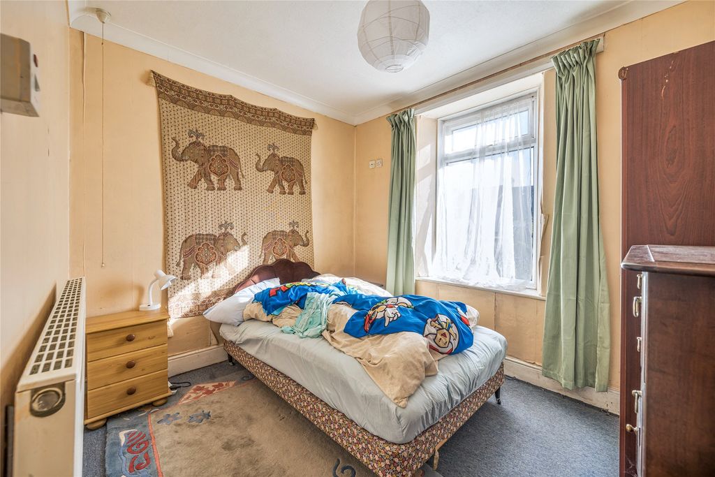 Property photo 3 of 22 Picture No. 09
