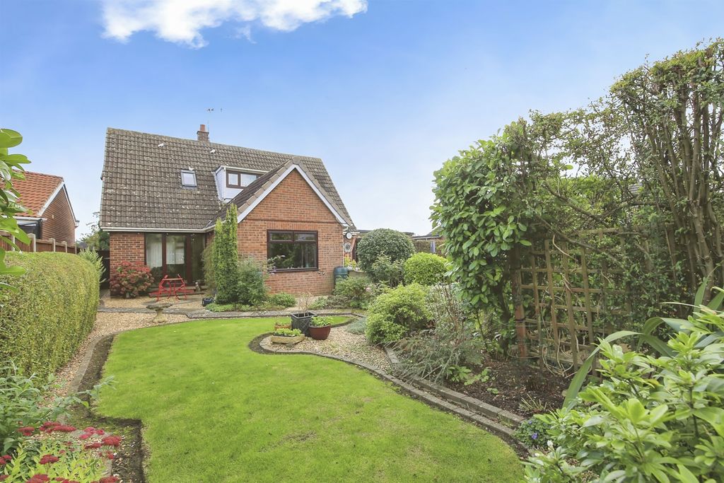 Property photo 1 of 19