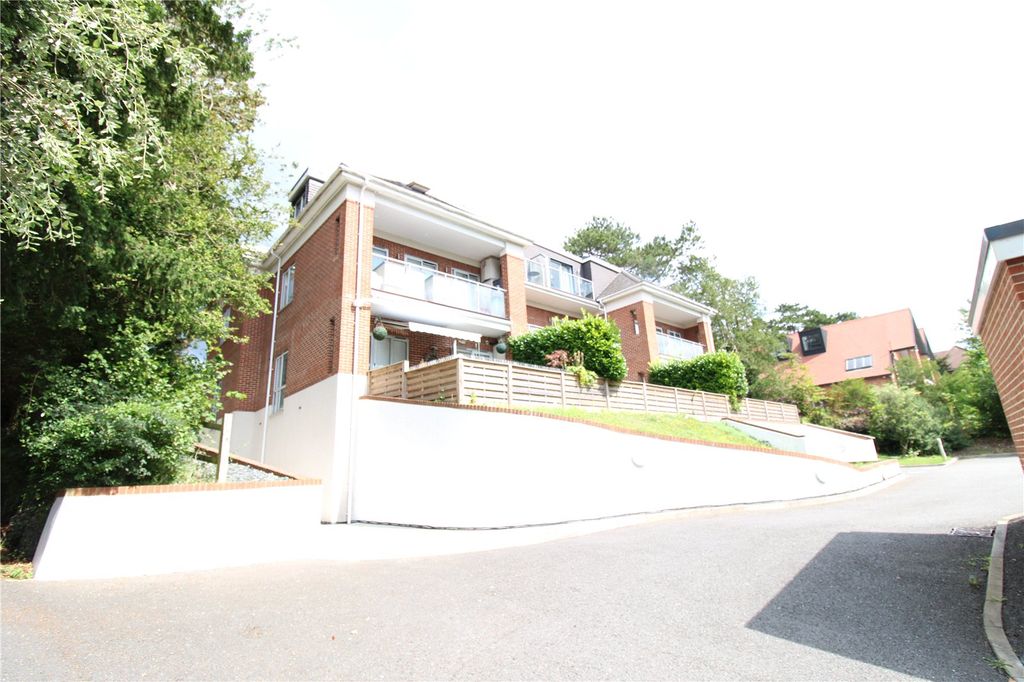 Property photo 1 of 10 Picture No. 08