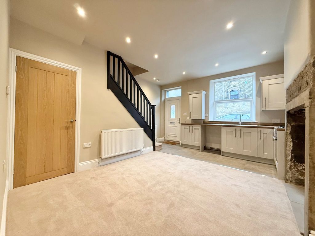 Property photo 2 of 15 Picture No. 20