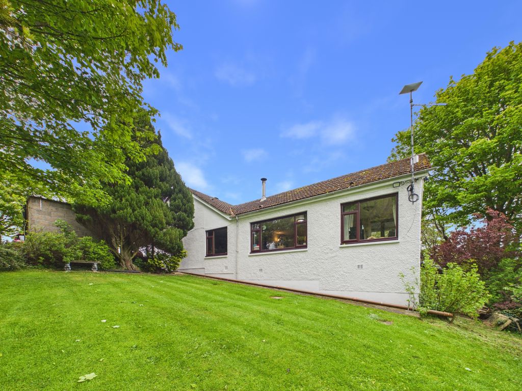 Property photo 3 of 32 Cam03481G0-Pr0155-Still028