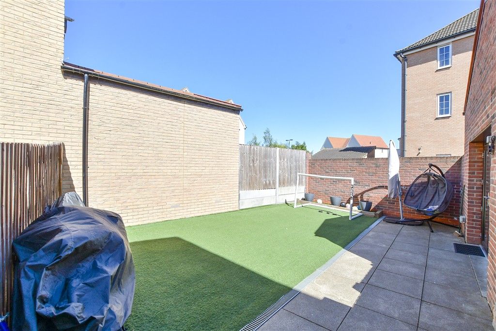 Property photo 2 of 10 Rear Garden