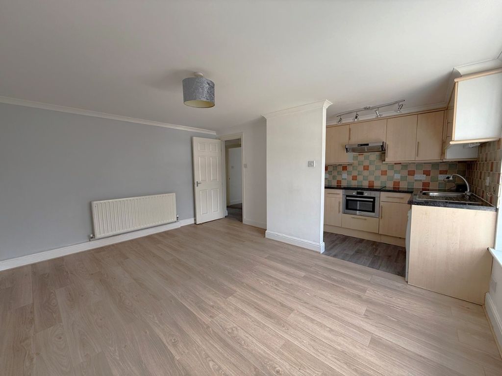 Property photo 2 of 10 1895326