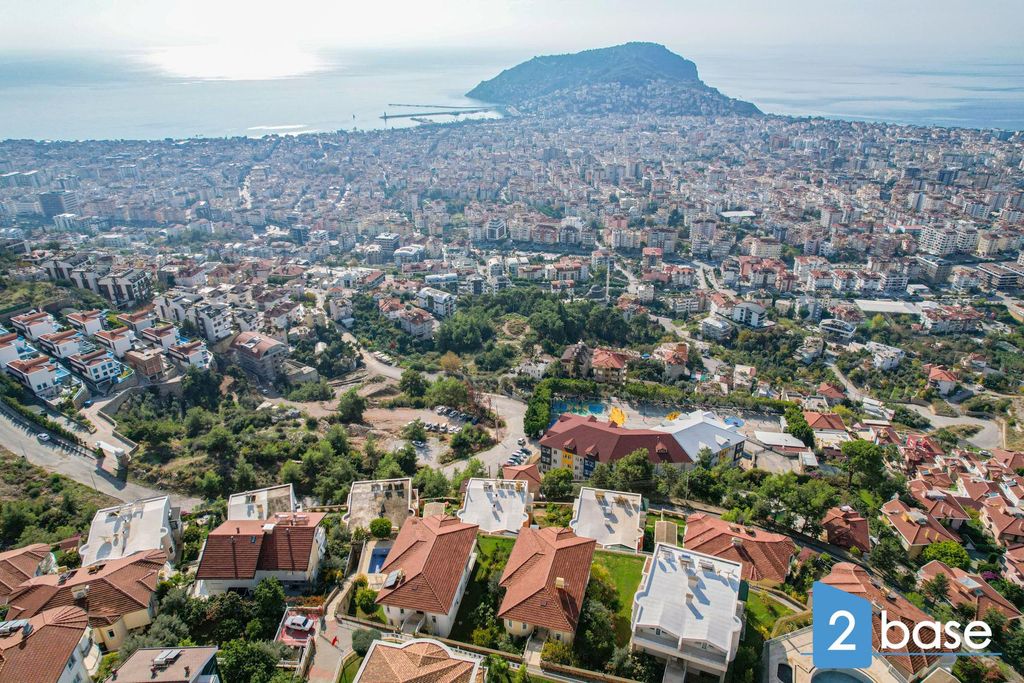 Property photo 1 of 38