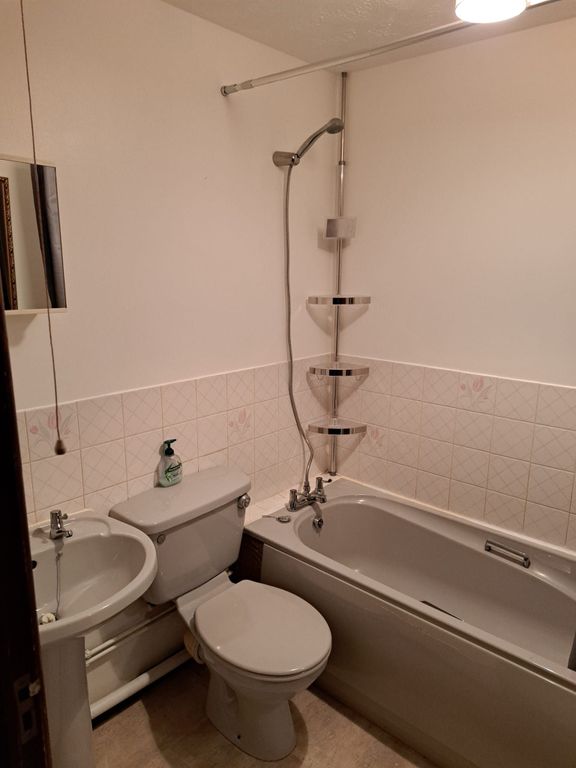 Property photo 3 of 8