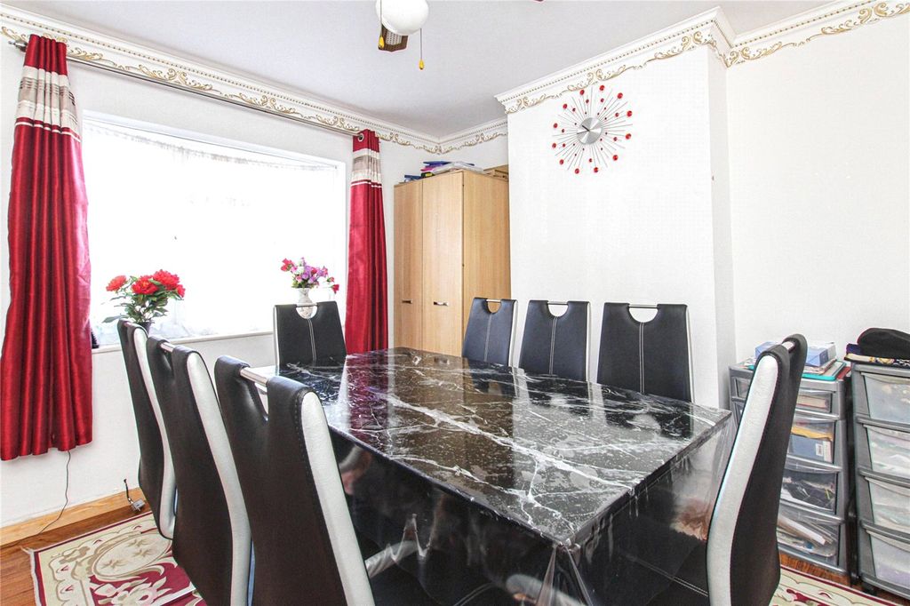 Property photo 2 of 14 Picture No. 09