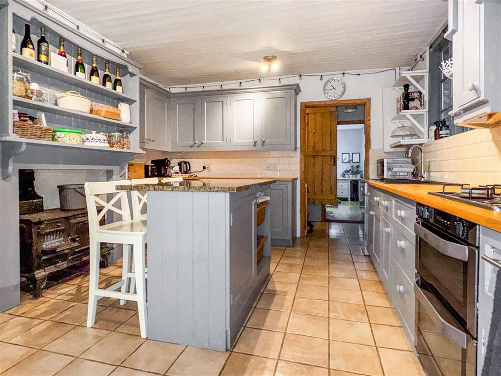 Property photo 3 of 16 Img_3502.Y7Pcf.Ffkll.Jpg