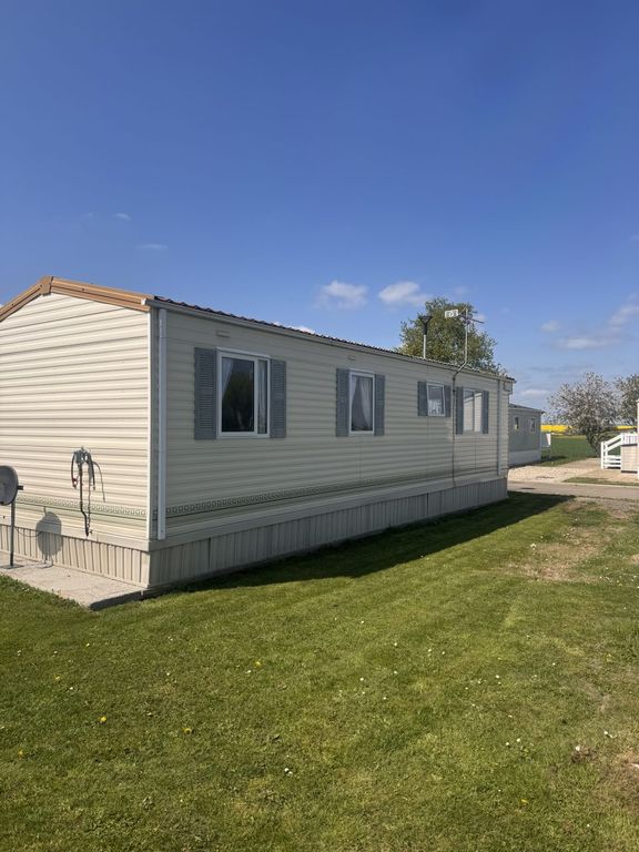 Property photo 2 of 12 Image00002