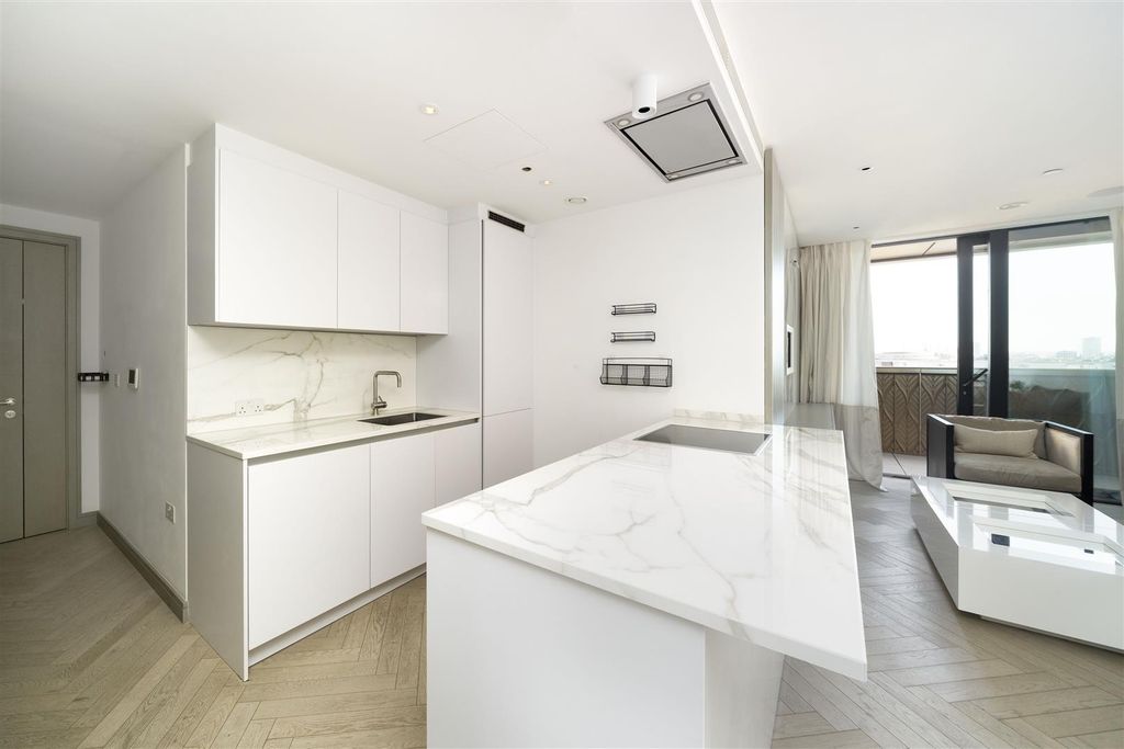 Property photo 2 of 17 2