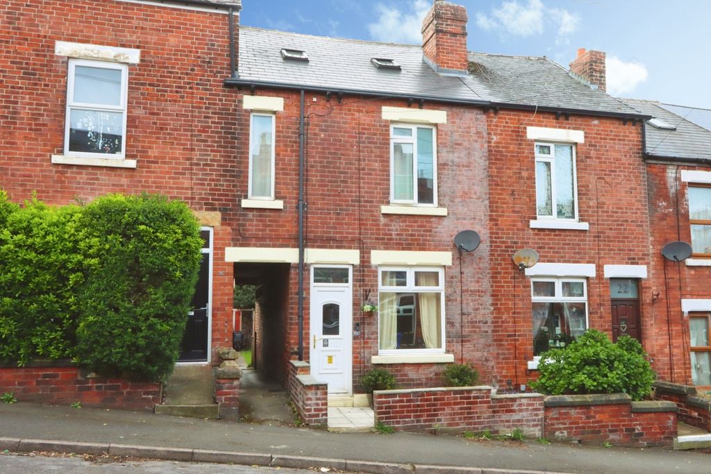 Property photo 1 of 16 Front