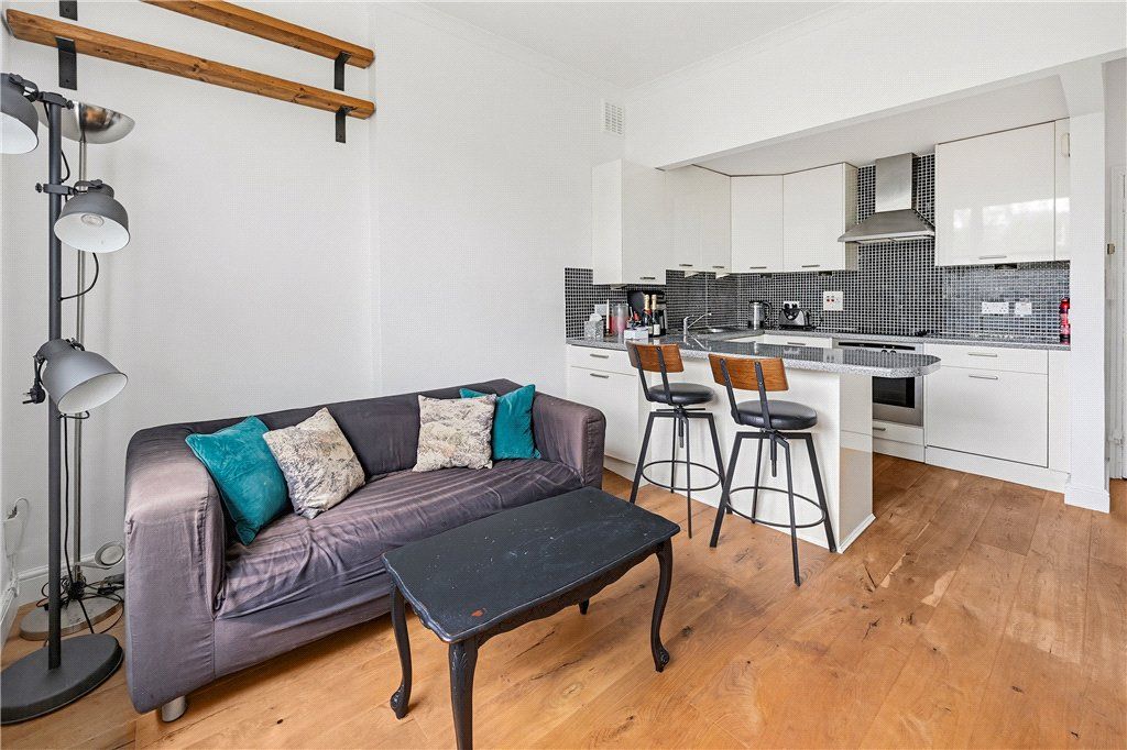 Property photo 3 of 10 Picture No. 04