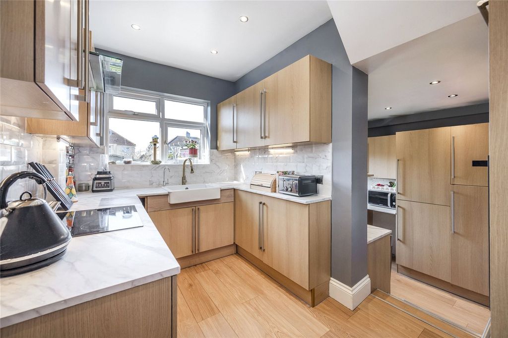 Property photo 3 of 9 Picture No. 04